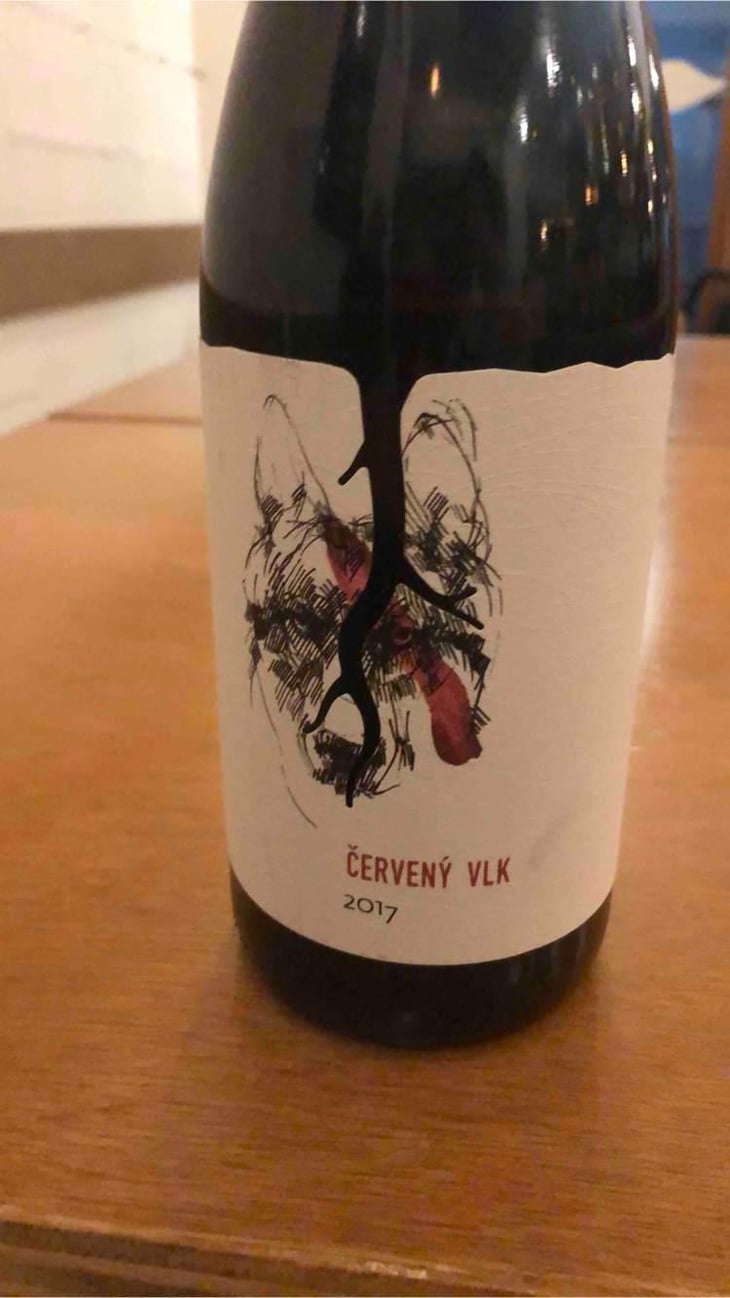 Červený vlk - Vino Magula - Vladimir Magula Junior , Magula Family 