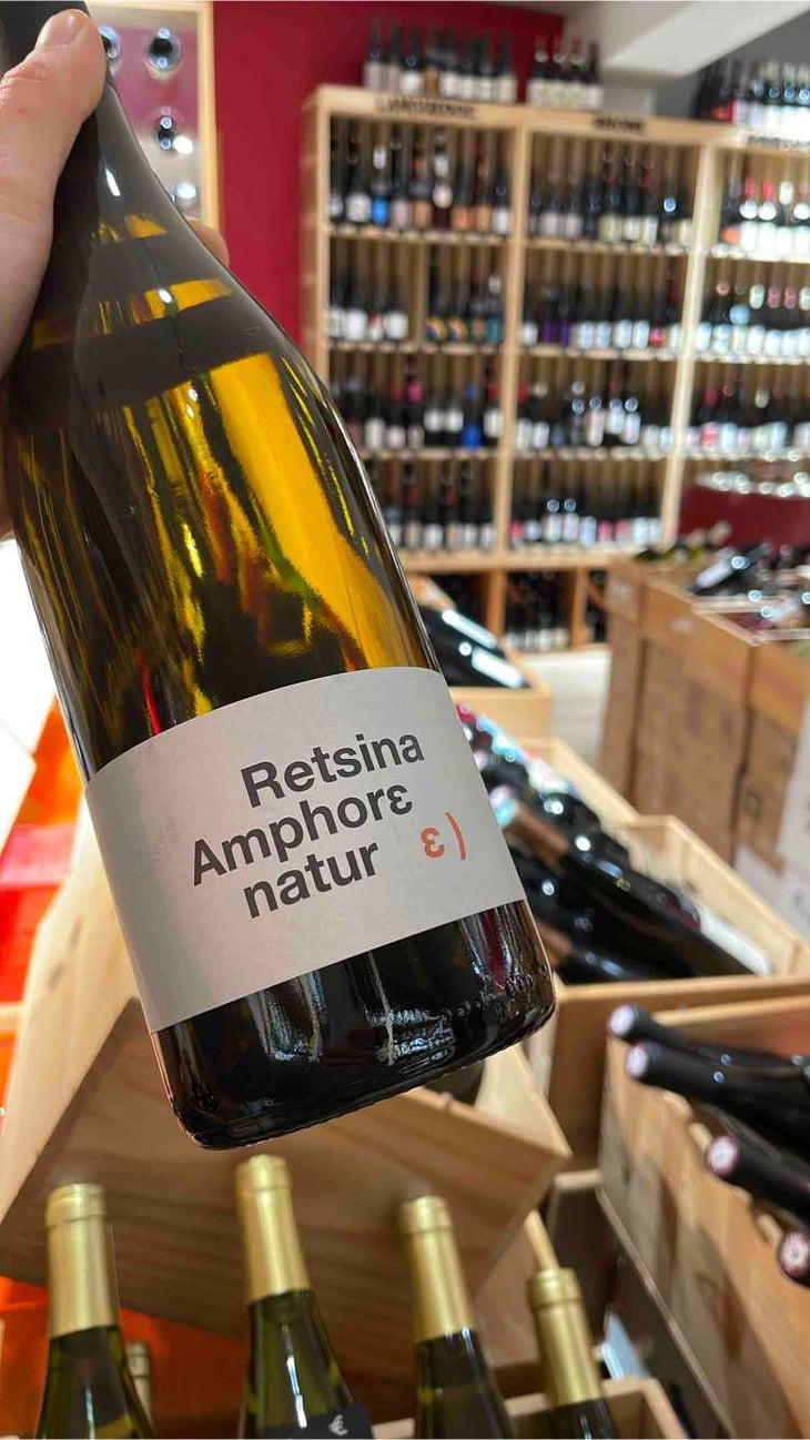 Retsina Amphore Natur - Tetramythos Winery - Τετράμυθος - Panos Papayiannopoulos, Aristos Spanos, Eustatius Spanos 