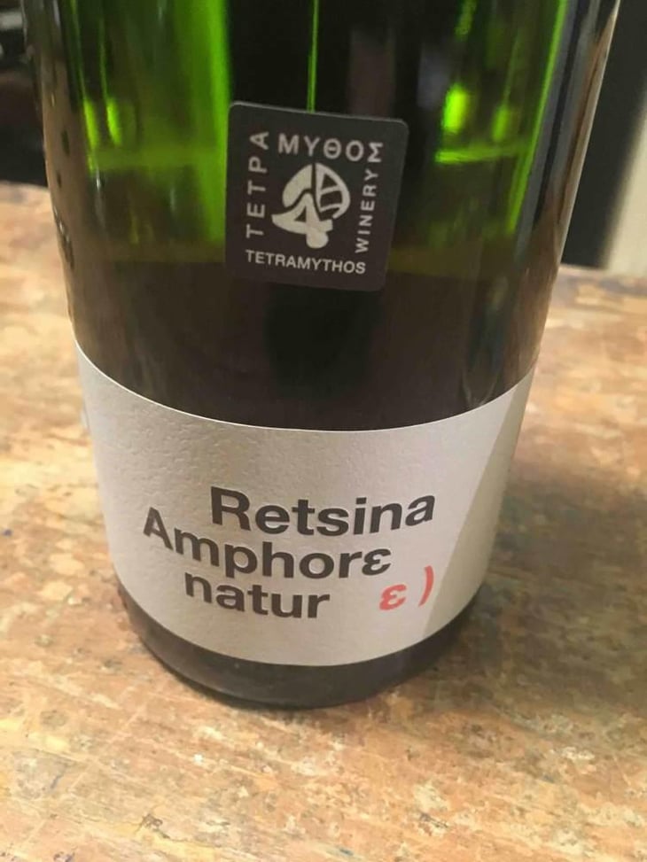 Retsina Amphore Natur - Tetramythos Winery - Τετράμυθος - Panos Papayiannopoulos, Aristos Spanos, Eustatius Spanos 