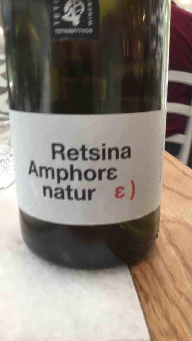 Retsina Amphore Natur - Tetramythos Winery - Τετράμυθος - Panos Papayiannopoulos, Aristos Spanos, Eustatius Spanos 