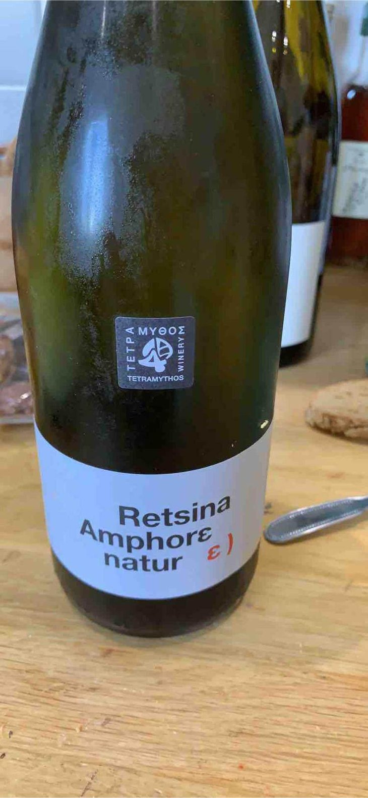 Retsina Amphore Natur - Tetramythos Winery - Τετράμυθος - Panos Papayiannopoulos, Aristos Spanos, Eustatius Spanos 