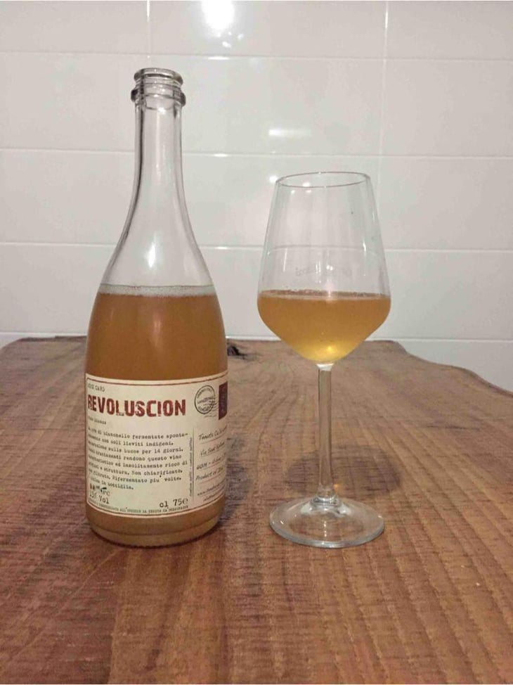 Revoluscion - Tenuta Ca’ Sciampagne - Leonardo Cossi, Paola Grillo 