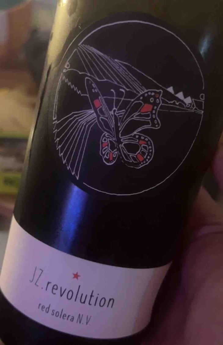 Revolution Red Solera - Bioweingut Johannes Zillinger - Johannes Zillinger 
