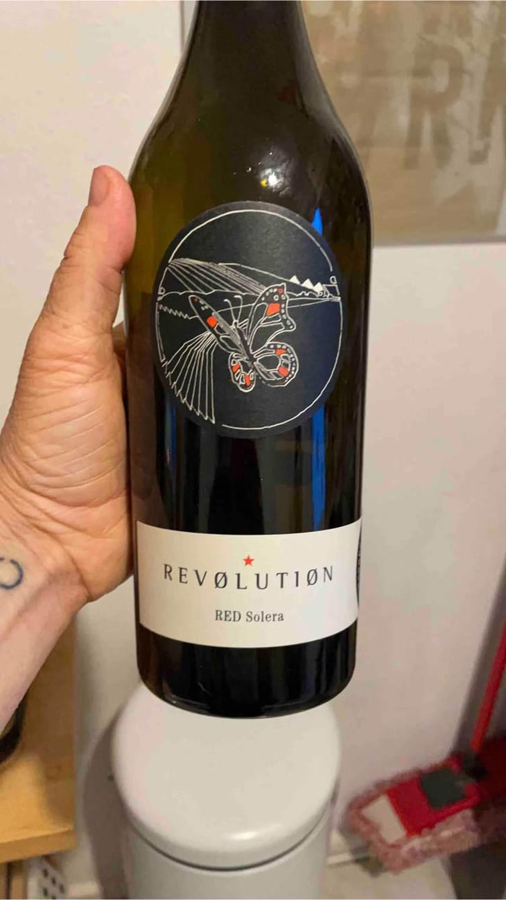 Revolution Red Solera - Bioweingut Johannes Zillinger - Johannes Zillinger 