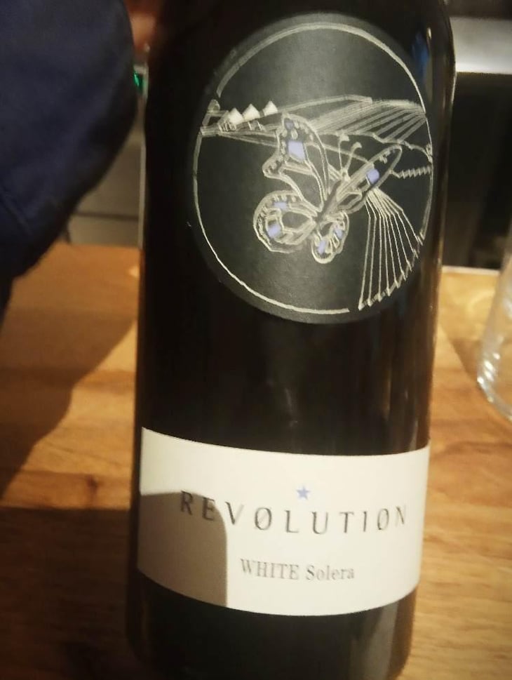 Revolution White Solera - Bioweingut Johannes Zillinger - Johannes Zillinger 