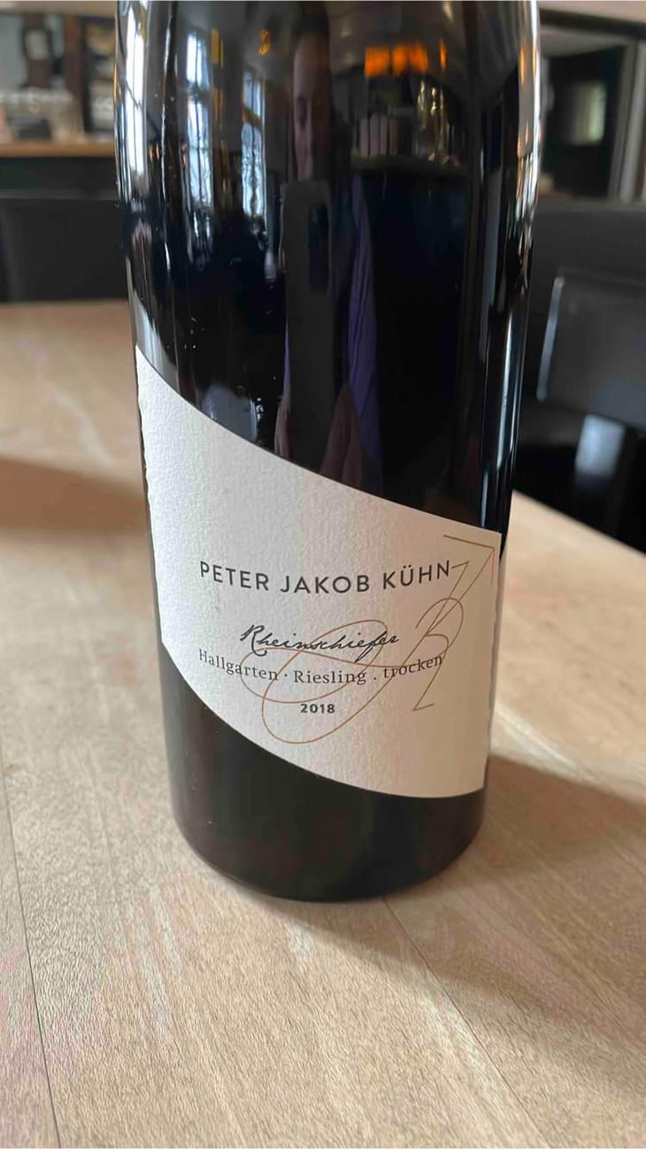 Rheinschiefer - Weingut Peter Jakob Kühn - Angela & Peter Jakob Kühn 