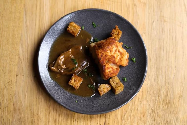 Ris De Veau Et Sauce Aux Cèpes - Le Tournant - 485767