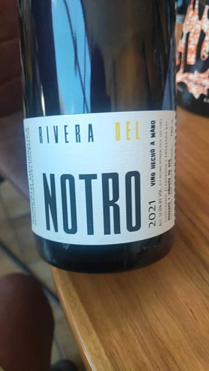 Rivera Del Notro - White - Roberto Henriquez - Roberto Henriquez 