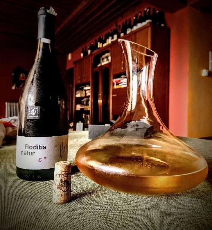 Roditis Natur - Tetramythos Winery - Τετράμυθος - Panos Papayiannopoulos, Aristos Spanos, Eustatius Spanos 