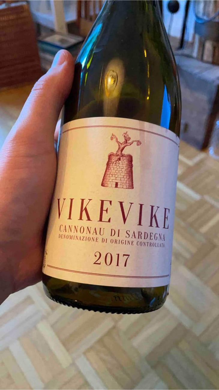 Rosato - Cantina Vike Vike - Simone Sedilesu 