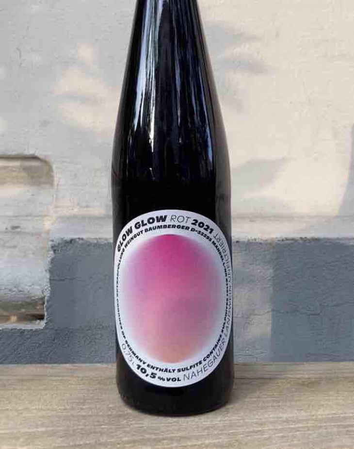 Rot - GLOW GLOW - Weingut Baumberger - Pauline & Carl Baumberger 