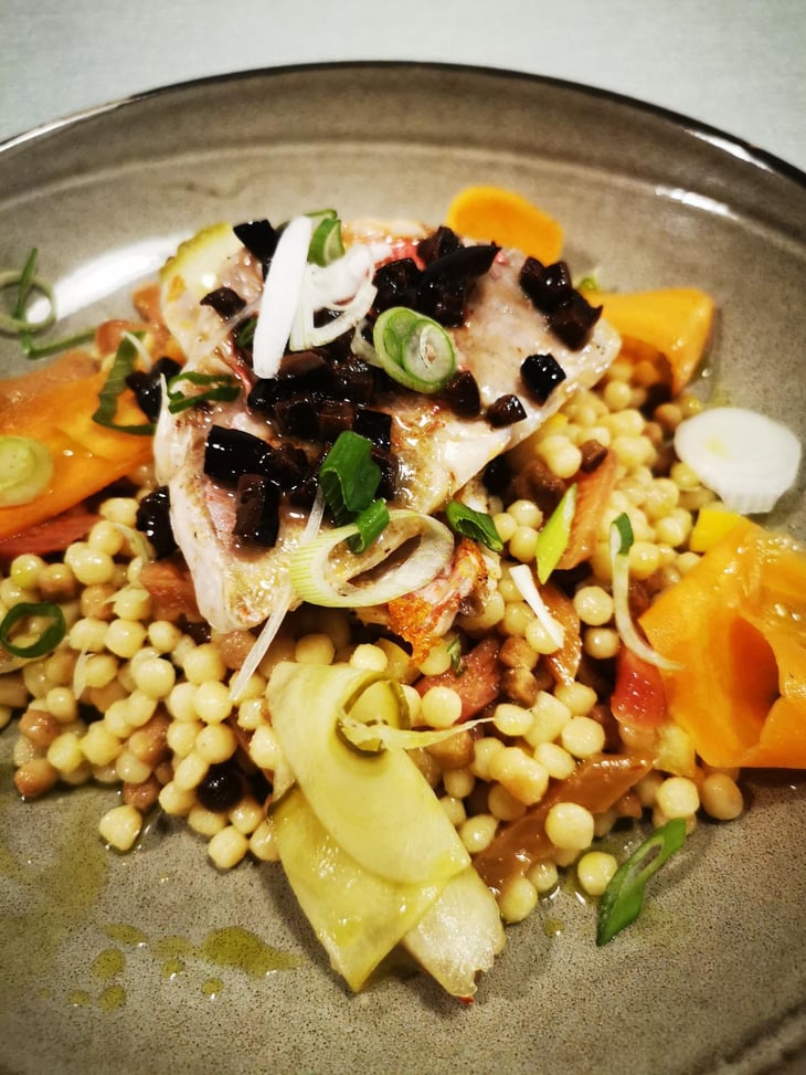 Rouget Barbet Grillé, Taboulé De Fregola Sarda... - Lerouge Aux Lèvres - 774191