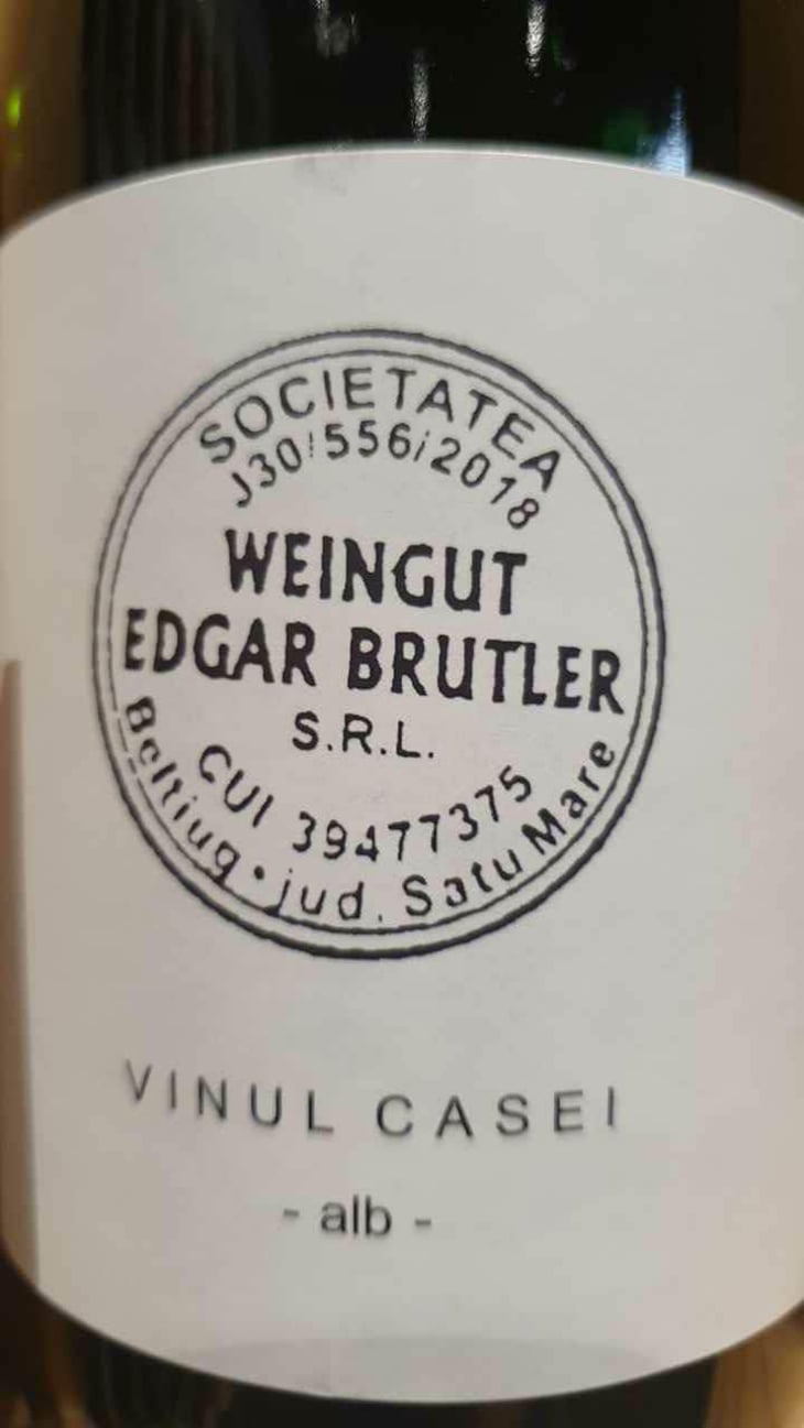 Königliche Mädchentraube - Weingut Edgar Brutler - Johann, Katharina, & Edgar Brutler, Philipp Heinzl 