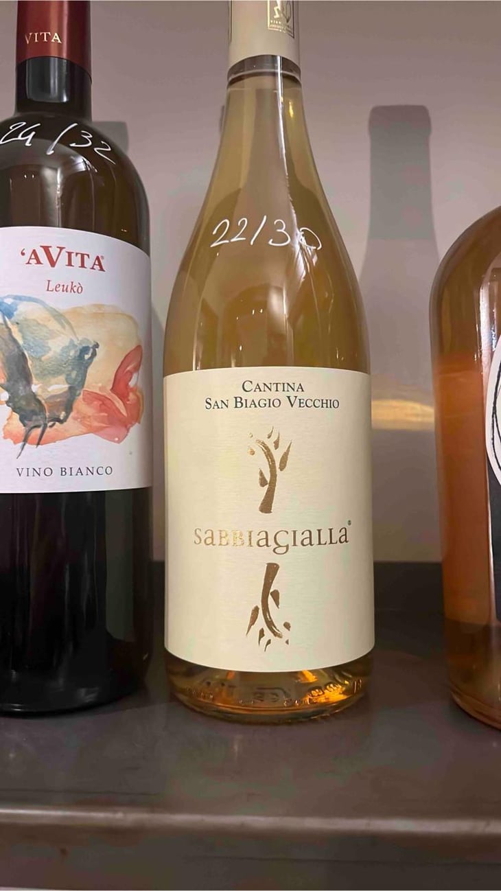 Sabbiagialla - Cantina San Biagio Vecchio - Lucia Ziniti & Andrea Balducci 