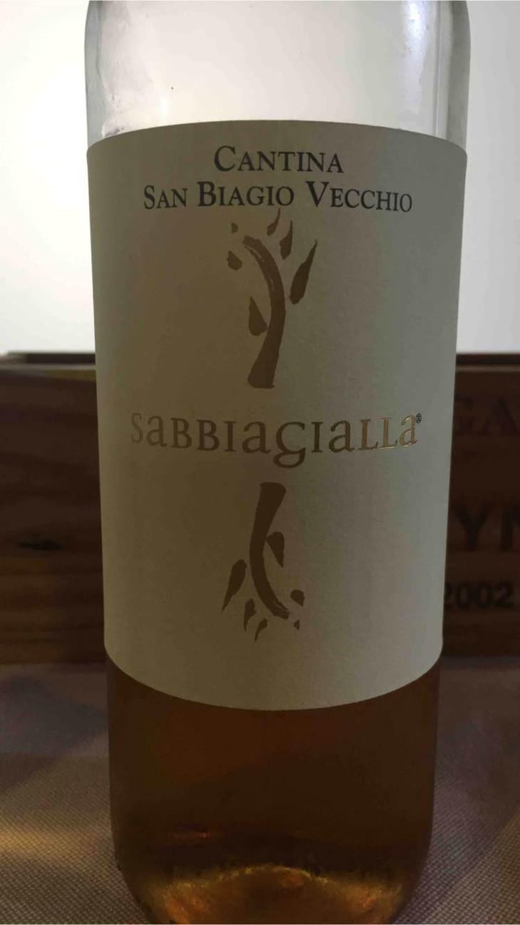 Sabbiagialla - Cantina San Biagio Vecchio - Lucia Ziniti & Andrea Balducci 