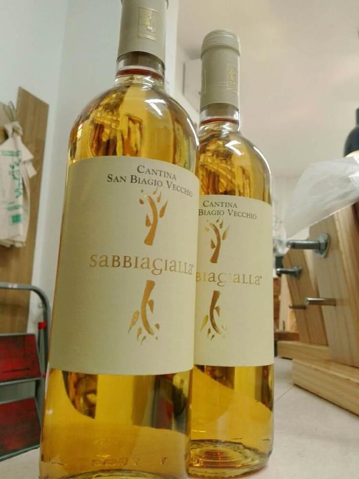 Sabbiagialla - Cantina San Biagio Vecchio - Lucia Ziniti & Andrea Balducci 