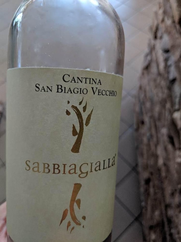 Sabbiagialla - Cantina San Biagio Vecchio - Lucia Ziniti & Andrea Balducci 