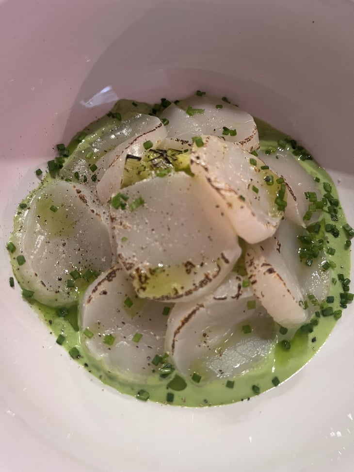 Saint-Jacques À La Flamme, Fondue De Poireaux Et Crème D’Oseille - Chez Marie Jo - 756472