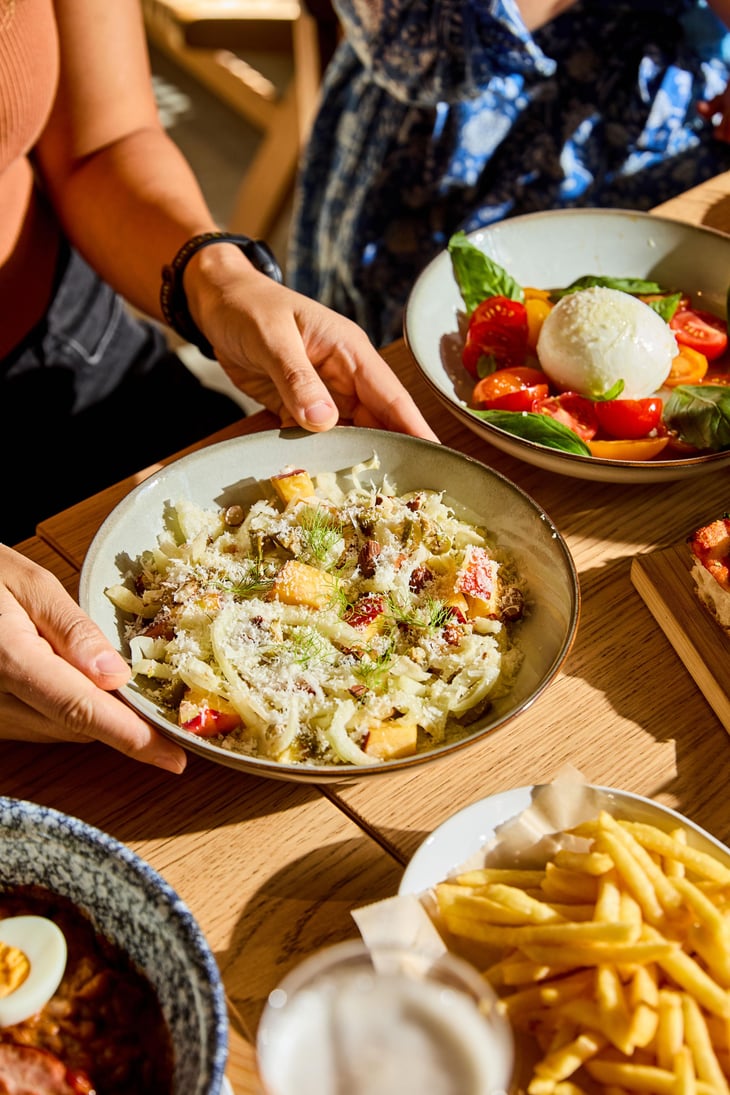 Salads - ODA - 808109