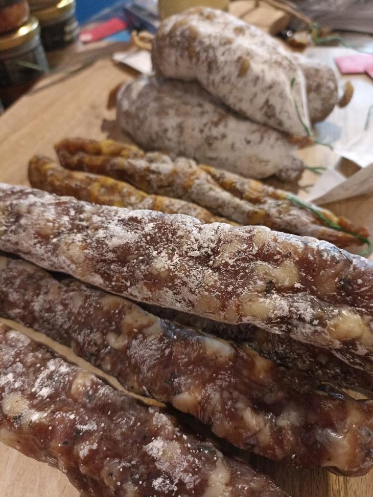 Saucissons Et Saucisses Sèches Emmanuel Chavassieux - Gare à la Cave - 739414