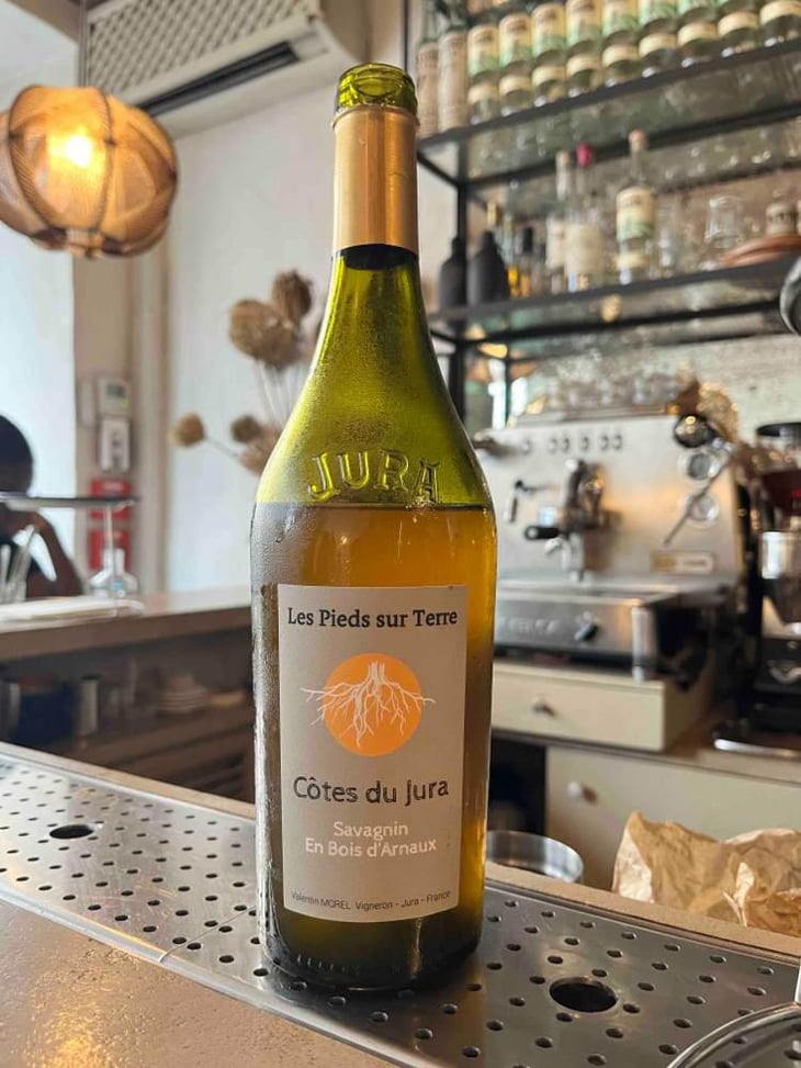 Savagnin En Bois d’Arnaux - Les Pieds Sur Terre - Valentin Morel 