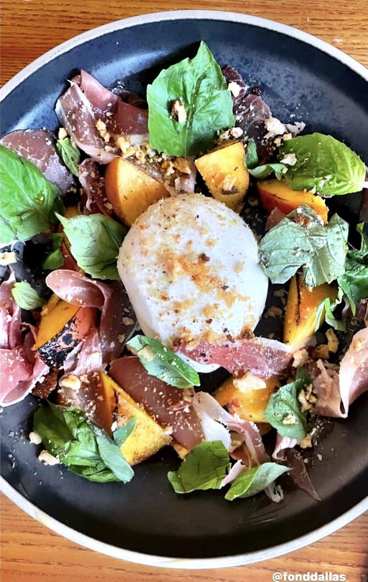 Seasonal Burrata - Fond - 695391