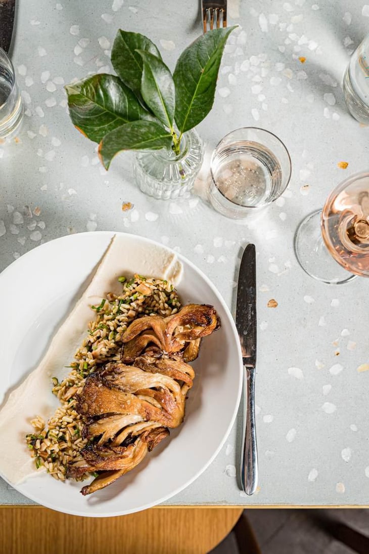 Sharing Plates - Estelle Dining - 448013