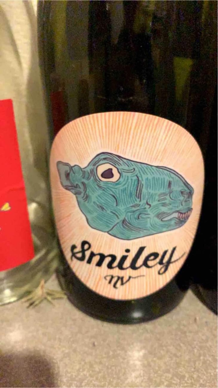 Smiley Dry Red NV V3 - Silwervis and Terracura Wines - Silwervis and Terracura Wines 
