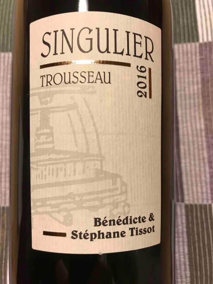Singulier - Domaine André & Mireille Tissot - Bénédicte & Stéphane Tissot 