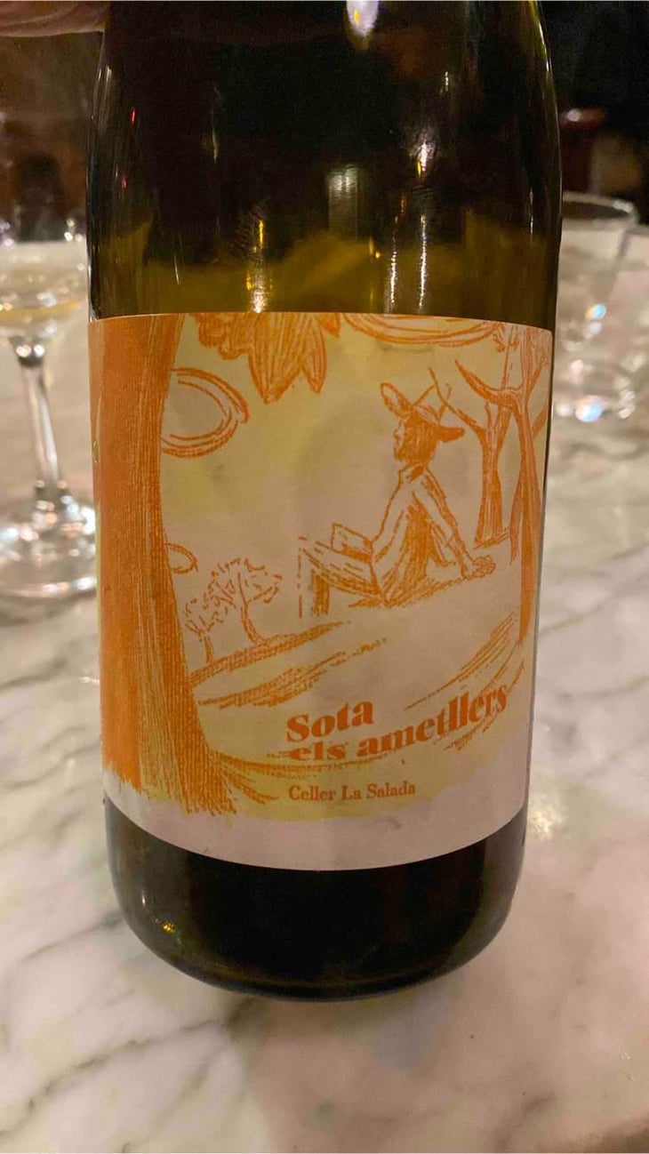 Sota els Ametllers - Celler La Salada - Toni Carbó 