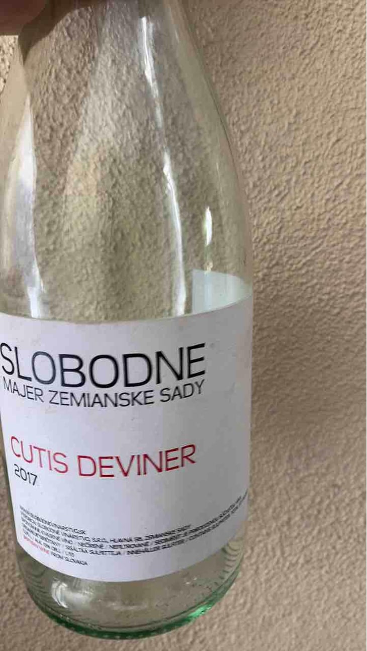 Cutis Deviner - Slobodné Vinárstvo - Majer Zemianske Sady - Michal Kuropka, Agnes Lovecká, Katarína Kuropková 