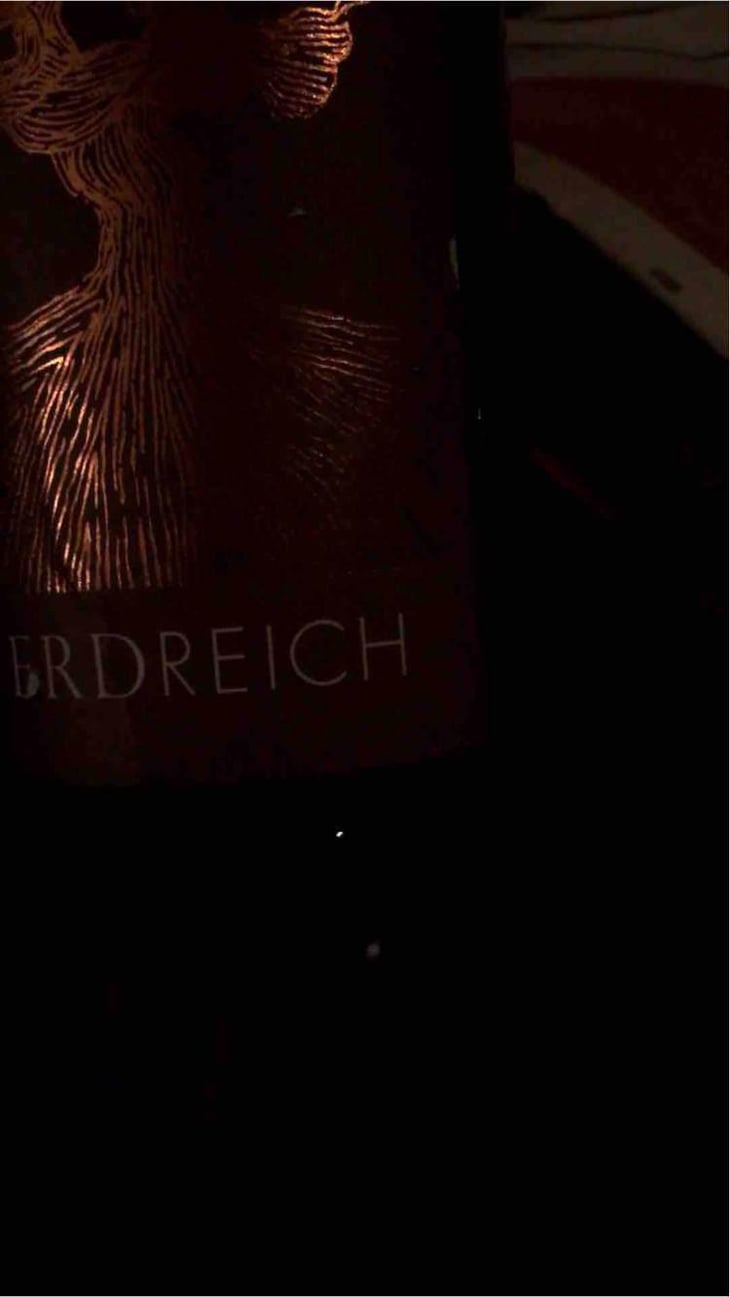 Erdreich - Weingut Bianka und Daniel Schmitt - Daniel & Bianka Schmitt 