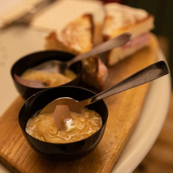 Soupe À L’Oignon E Pan Brioche - IODIO libri pane e spiriti - 603494