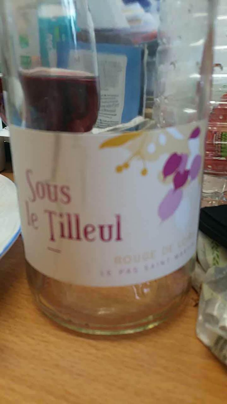Sous Le Tilleul - Le Pas Saint Martin - Laurent Charrier 