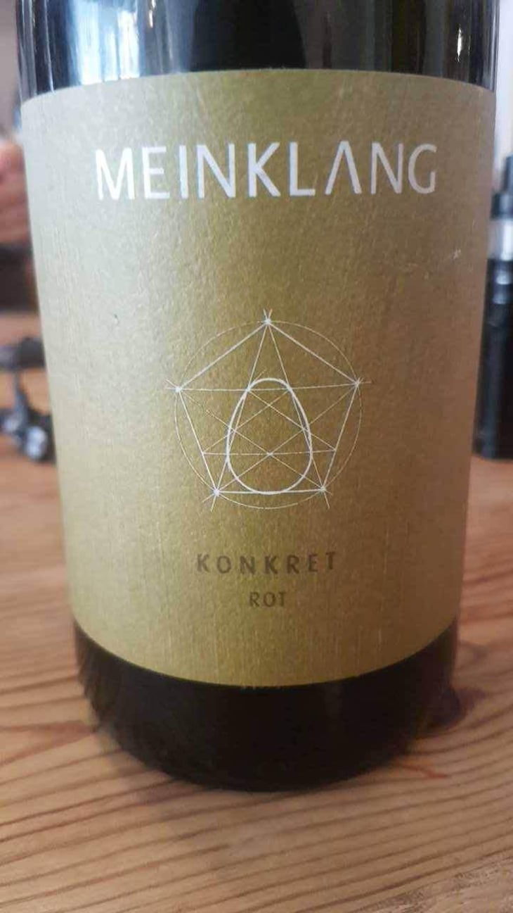 Konkret Weiss - Meinklang - Weingut Michlits - Angela & Werner Michlits 