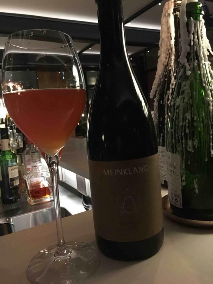 Konkret Weiss - Meinklang - Weingut Michlits - Angela & Werner Michlits 