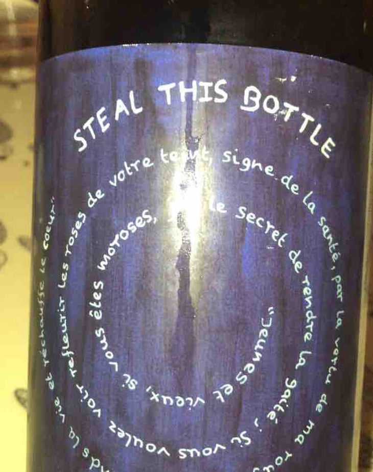 Steal This Bottle - Les Vignes de Yavanna - Julie Escaillet & Charles Busnel 