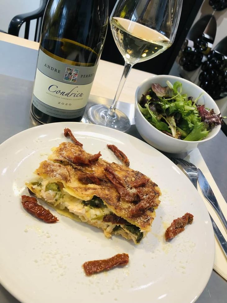 Succulentes Lasagnes Maison Au Saumon Et Épinards Relevées Aux Tomates Séchées. - Gare Aux Vins - 555733