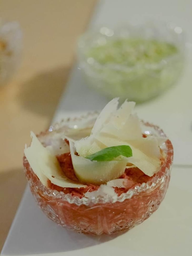Sun-Dried Tomato Hummus - Imago Bistrot - 421073