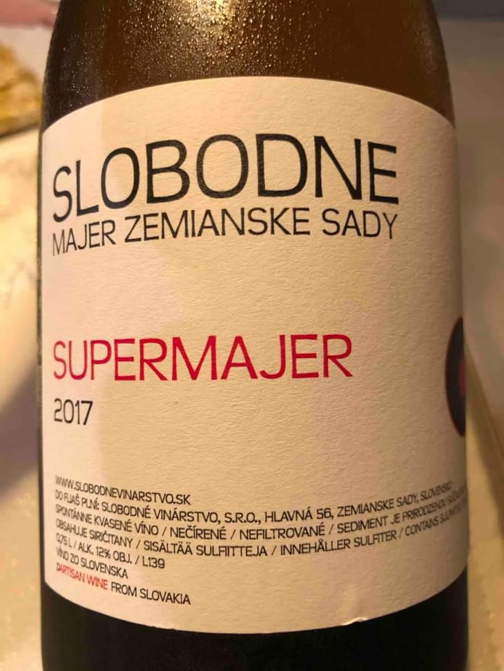 Supermajer - Slobodné Vinárstvo - Majer Zemianske Sady - Michal Kuropka, Agnes Lovecká, Katarína Kuropková 