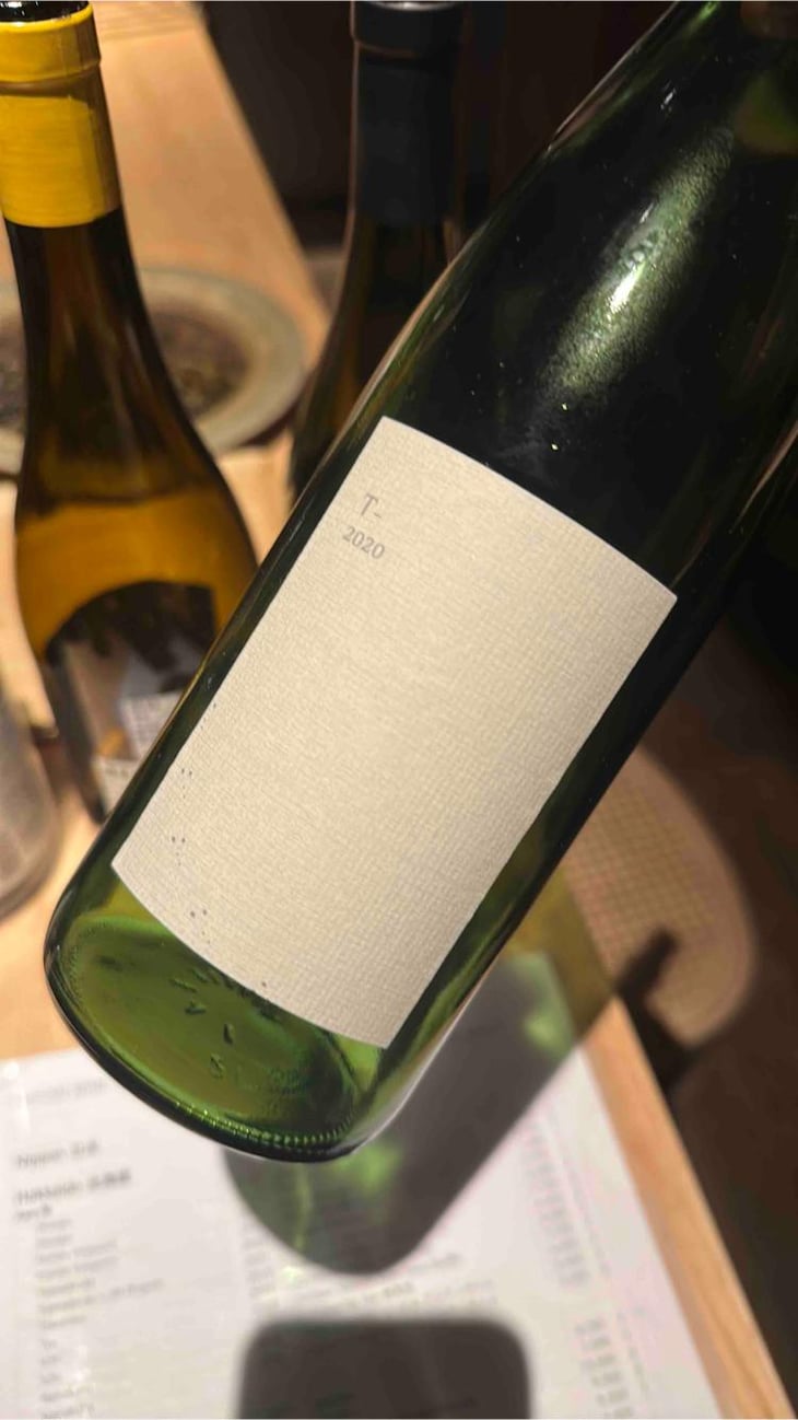 T-Blanc (Takumi Kondo) - Kurisawa Wines - Kondo Vineyard & Nakazawa Vineyard - Kazuyuki & Yukiko Nakazawa, Ryosuke & Takumi Kondo 