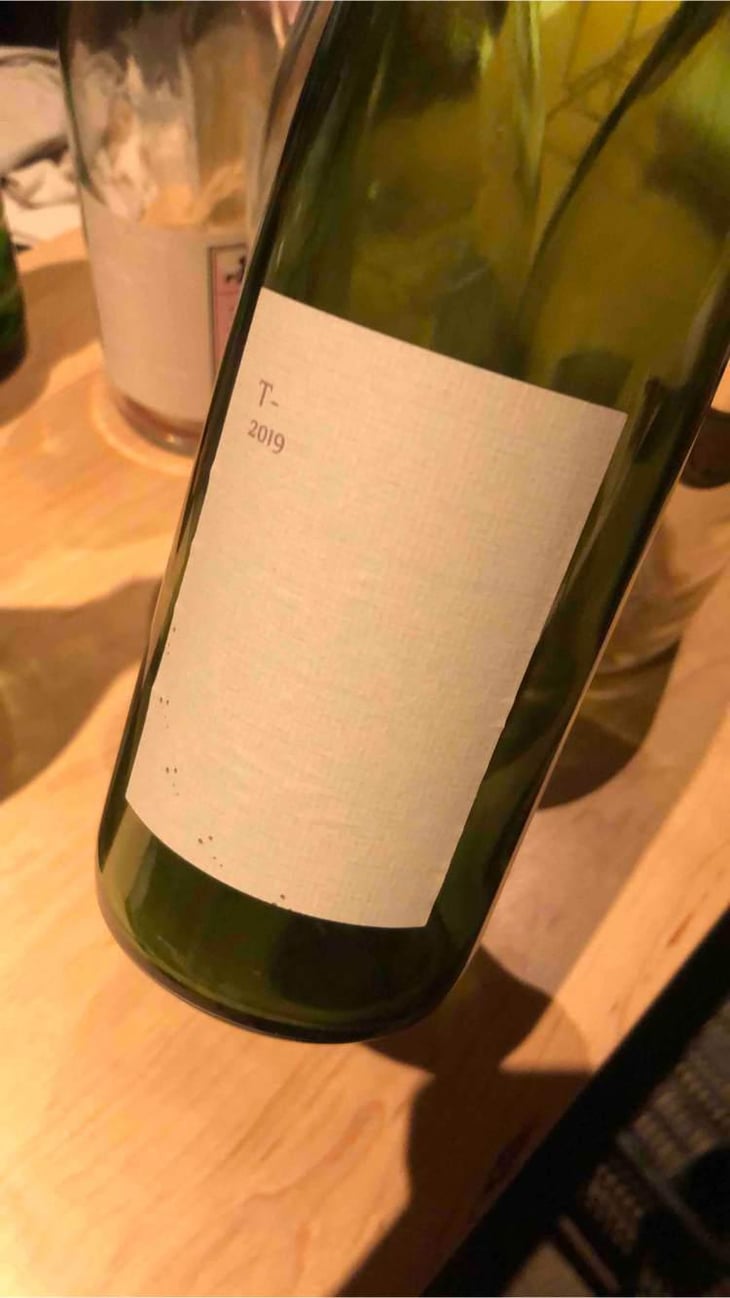 T-Blanc (Takumi Kondo) - Kurisawa Wines - Kondo Vineyard & Nakazawa Vineyard - Kazuyuki & Yukiko Nakazawa, Ryosuke & Takumi Kondo 