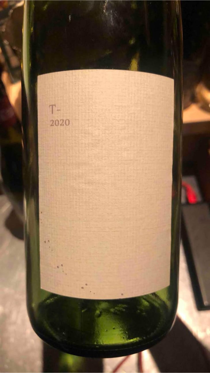 T-Blanc (Takumi Kondo) - Kurisawa Wines - Kondo Vineyard & Nakazawa Vineyard - Kazuyuki & Yukiko Nakazawa, Ryosuke & Takumi Kondo 