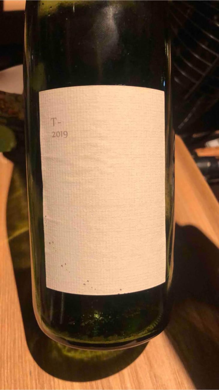 T-Blanc (Takumi Kondo) - Kurisawa Wines - Kondo Vineyard & Nakazawa Vineyard - Kazuyuki & Yukiko Nakazawa, Ryosuke & Takumi Kondo 