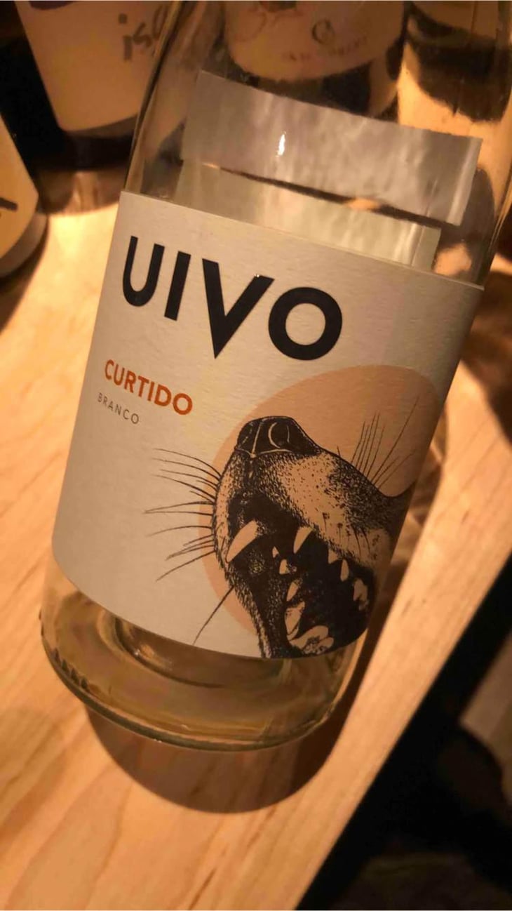 Uivo Curtido - Folias de Baco - Tiago Sampaio 