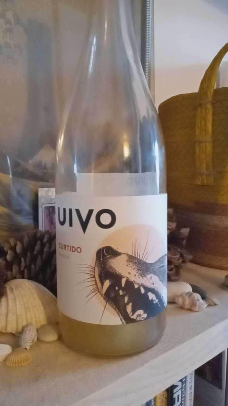 Uivo Curtido - Folias de Baco - Tiago Sampaio 