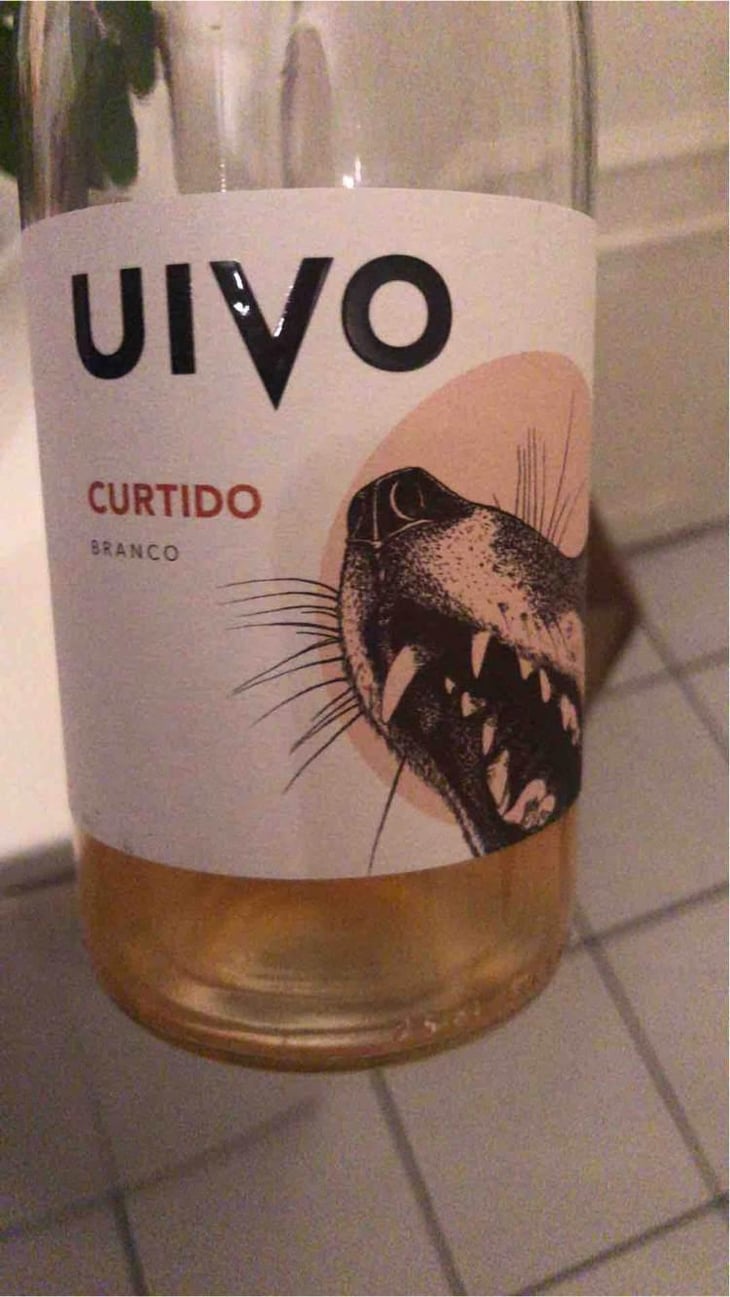 Uivo Curtido - Folias de Baco - Tiago Sampaio 