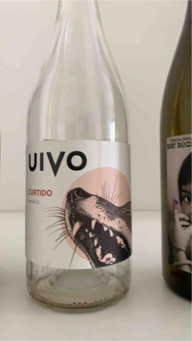 Uivo Curtido - Folias de Baco - Tiago Sampaio 