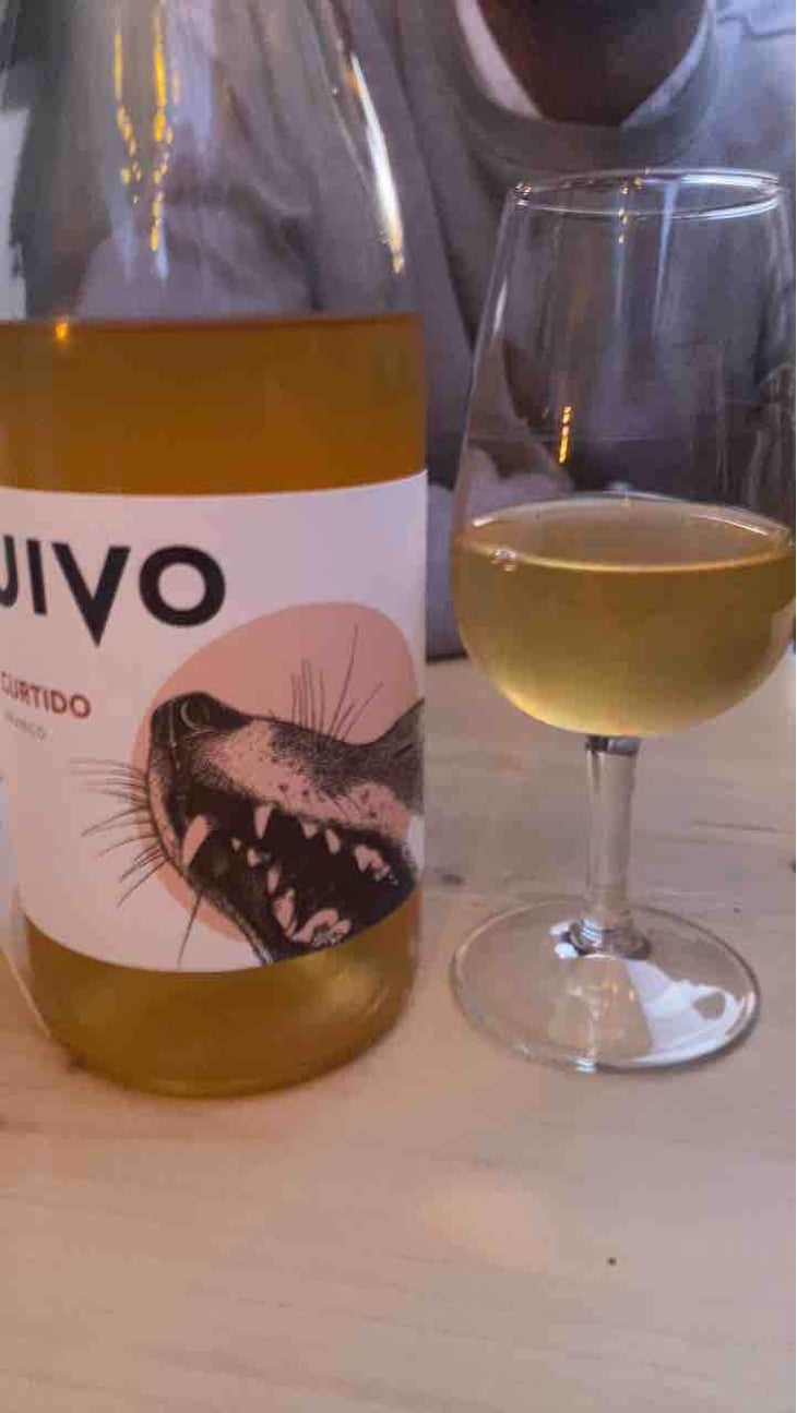 Uivo Curtido - Folias de Baco - Tiago Sampaio 