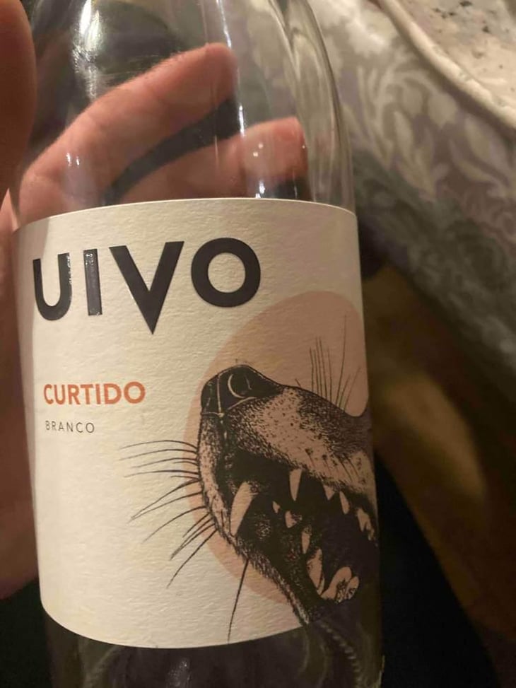 Uivo Curtido - Folias de Baco - Tiago Sampaio 